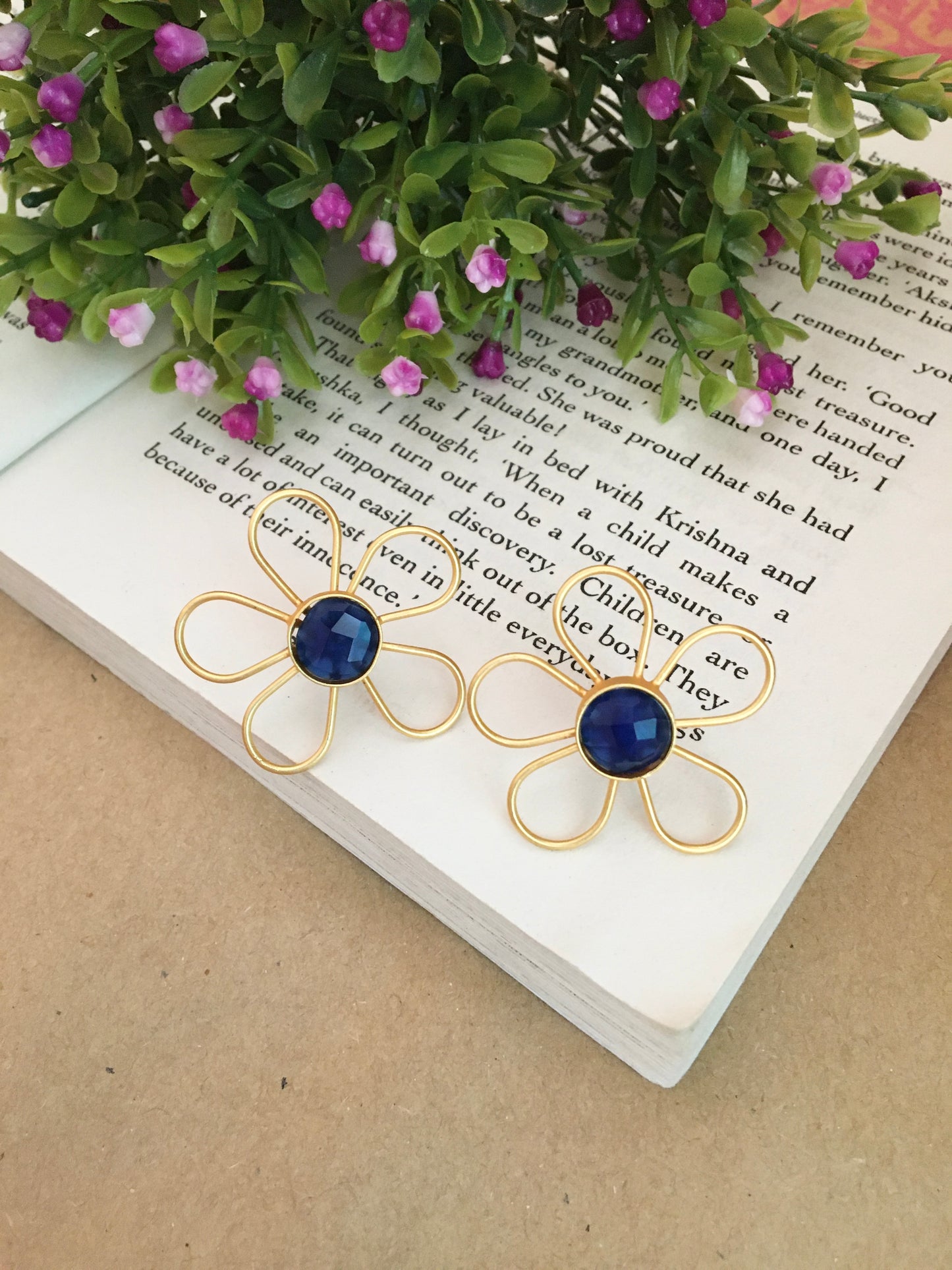 Bela Flower Studs