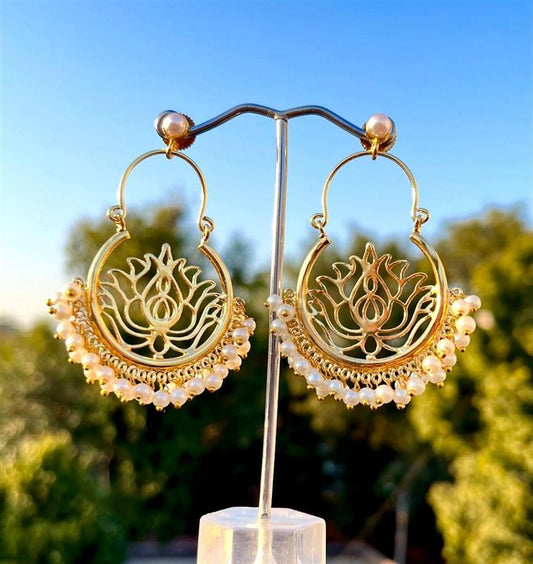 Casting Pearl Hanging Studs