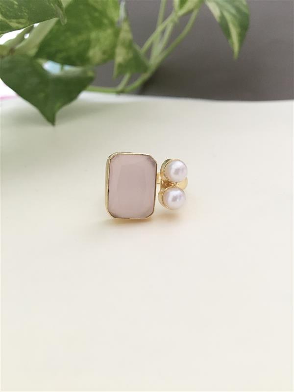 Cut Stone With Pearls Finger Ring