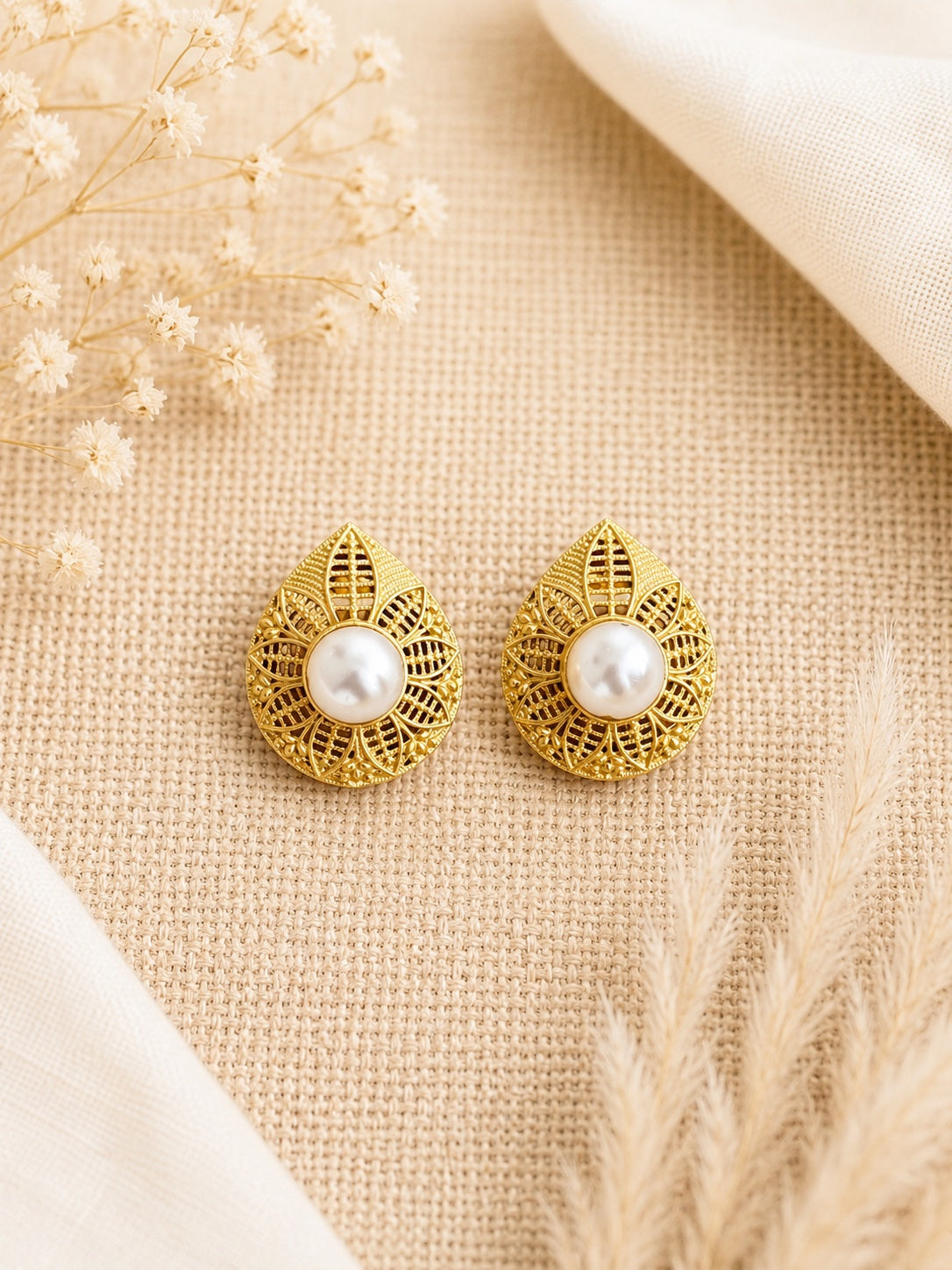 Vaidehi Stud Earrings