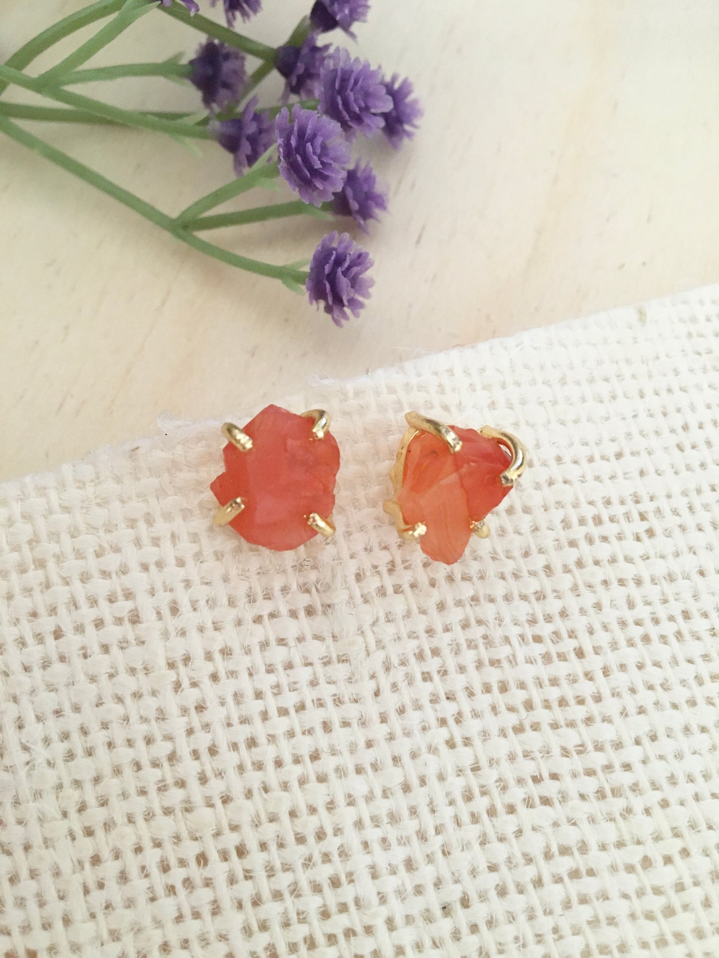 Raw Peach Aura Prong Studs