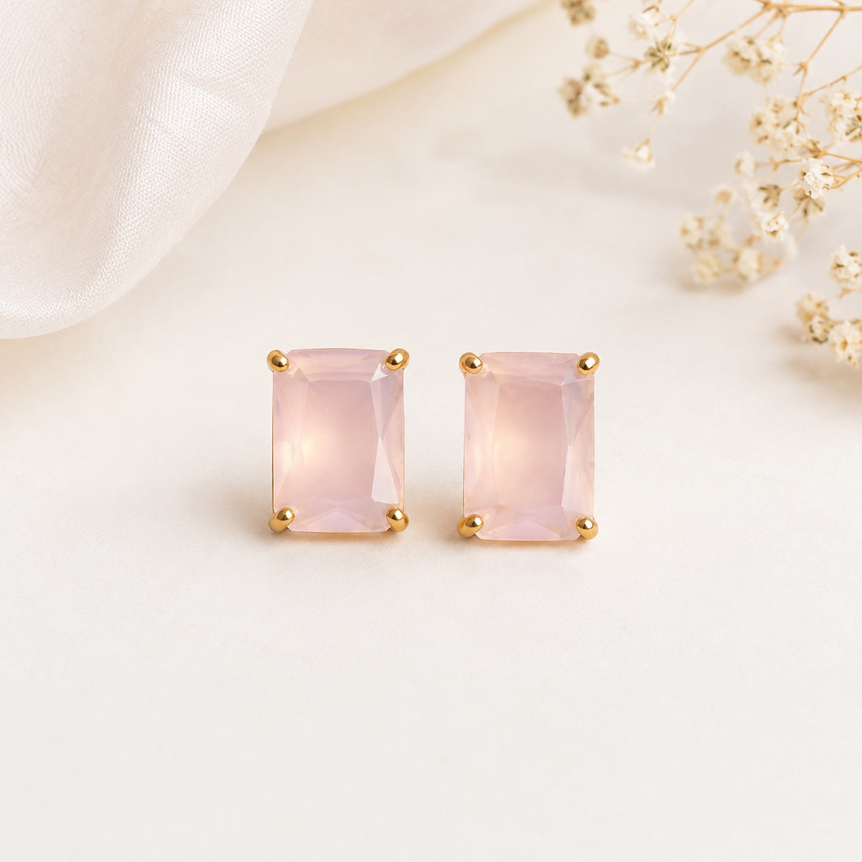 Iyla Everyday Luxe Stud Earrings