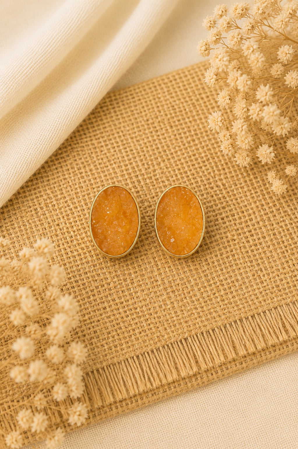 Aarunya Oval Stud Earrings