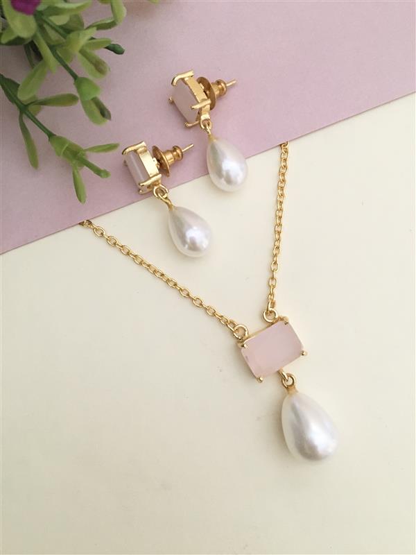 Glossy Stone Chain Pendant with Drop Earrings