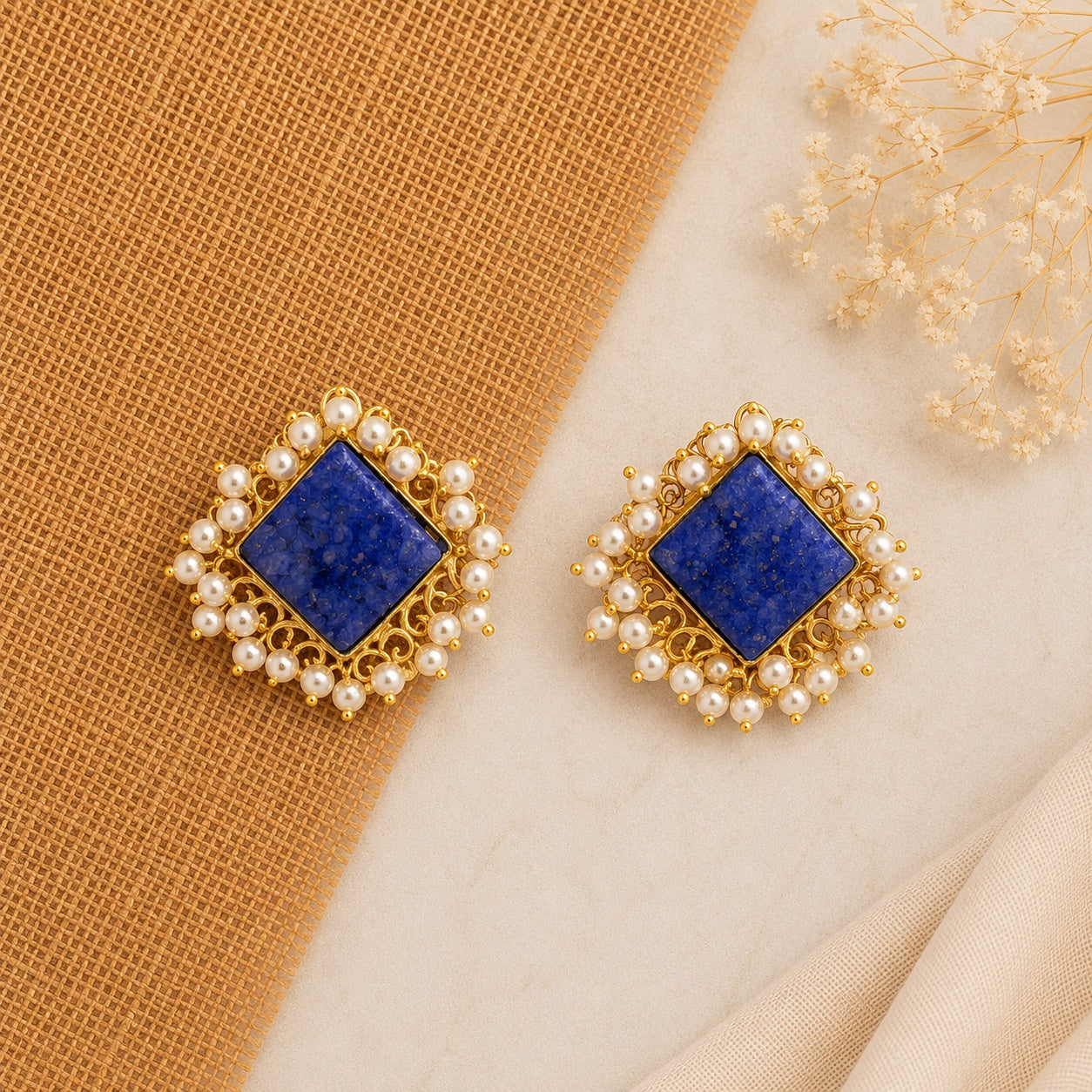 Viha Stud Earrings