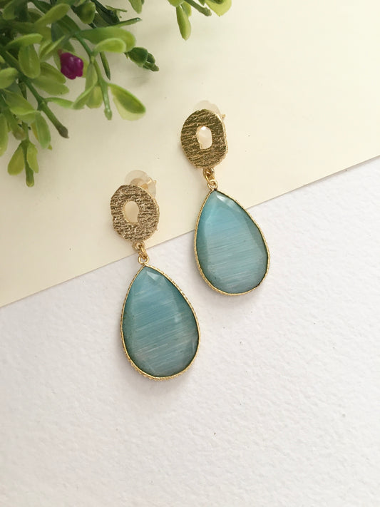 Classy Delight Statement Earring