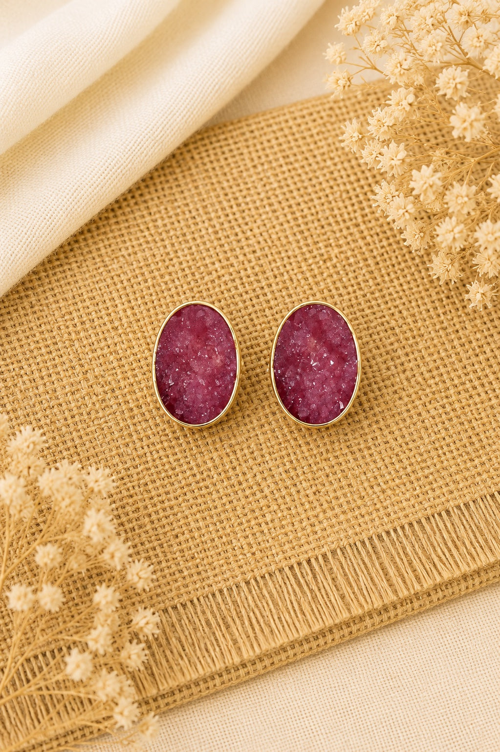 Eshita Oval Stud Earrings