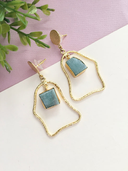 Ihita Golden Rough Stone Geometric Drop Earring