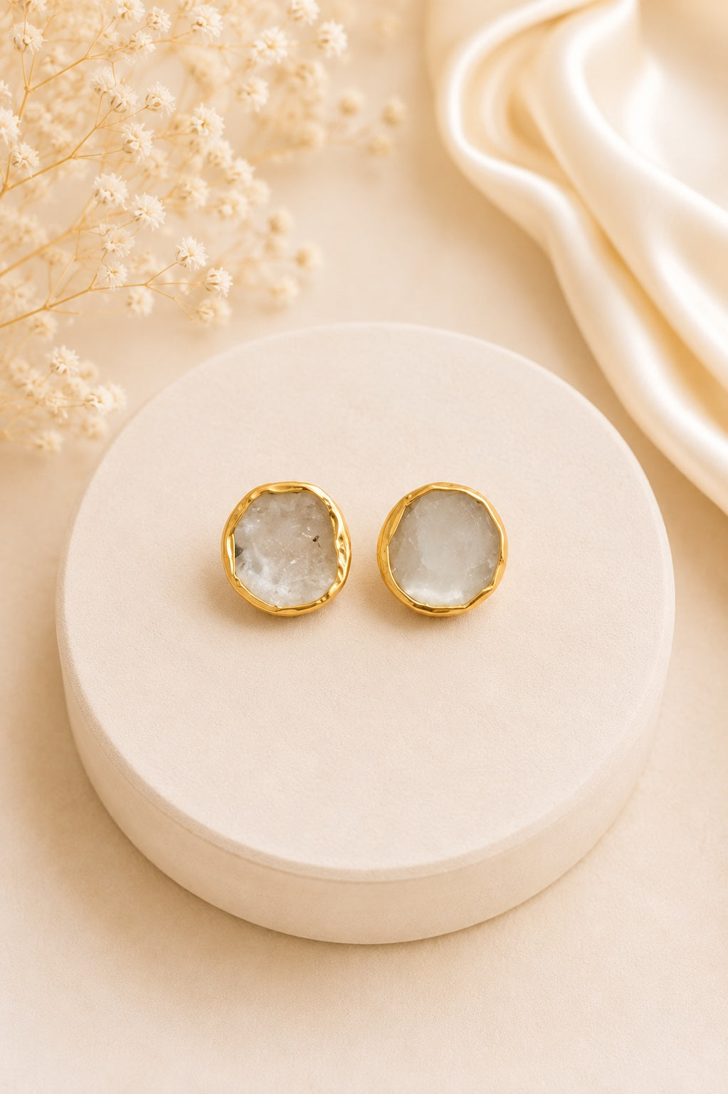 Zoya Stud Earrings