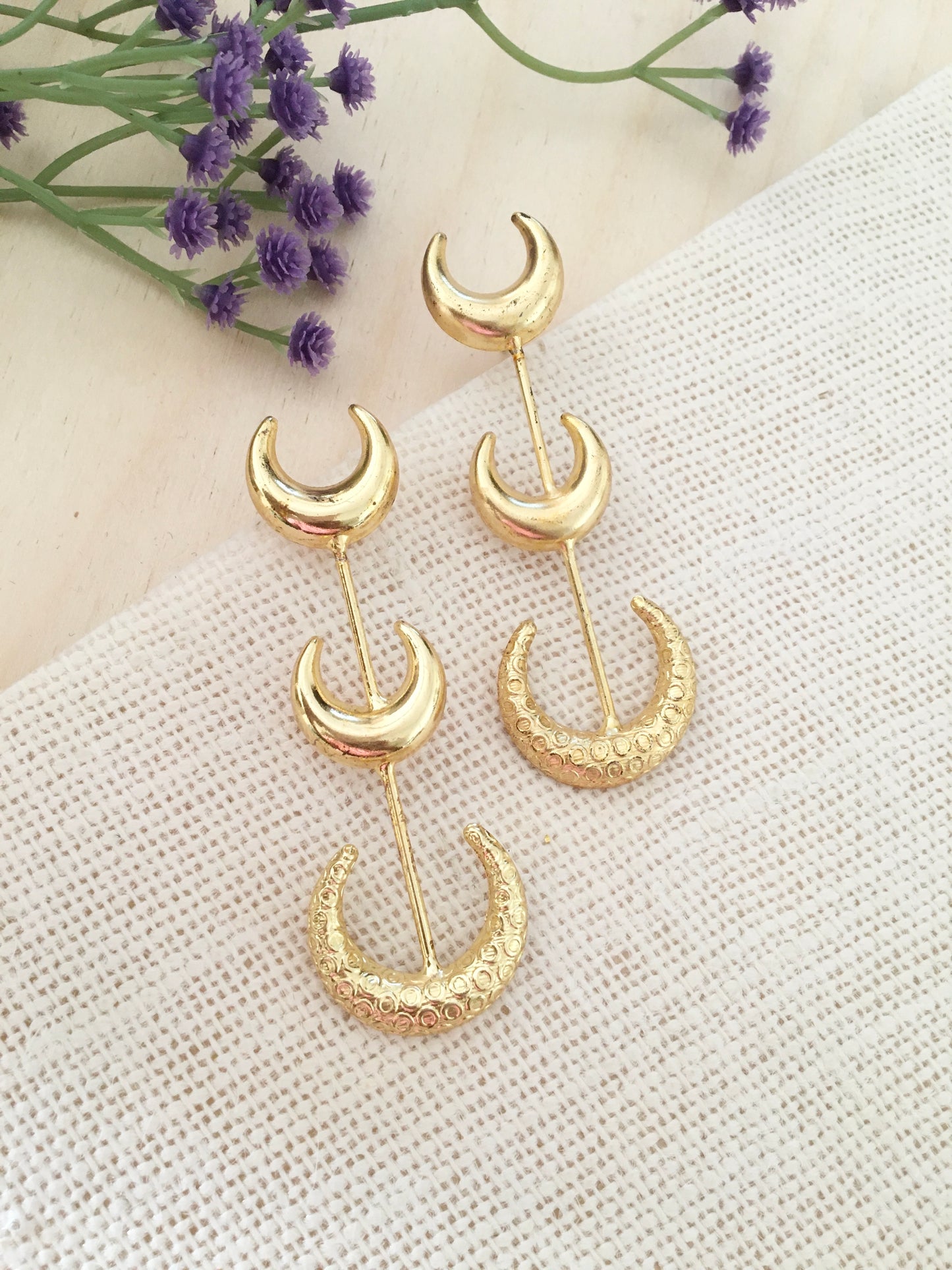 Golden Triple Crescent Drop