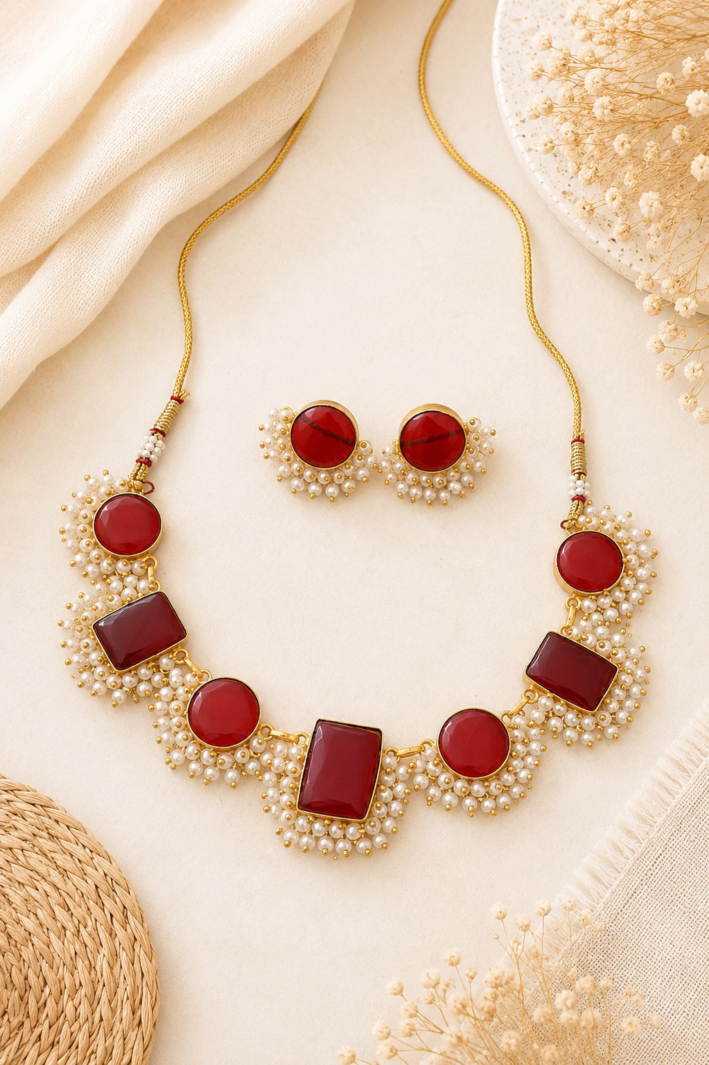 Nirmaaya Necklace Set