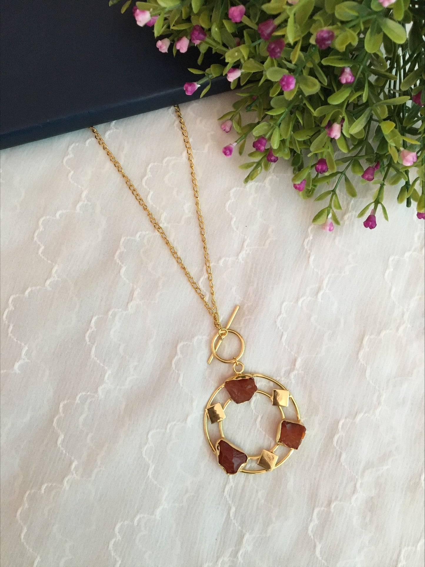 Circular Rings Druzy Stone Chain Necklace