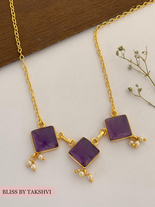 Glossy Stone Pendant With Pearl Hangings