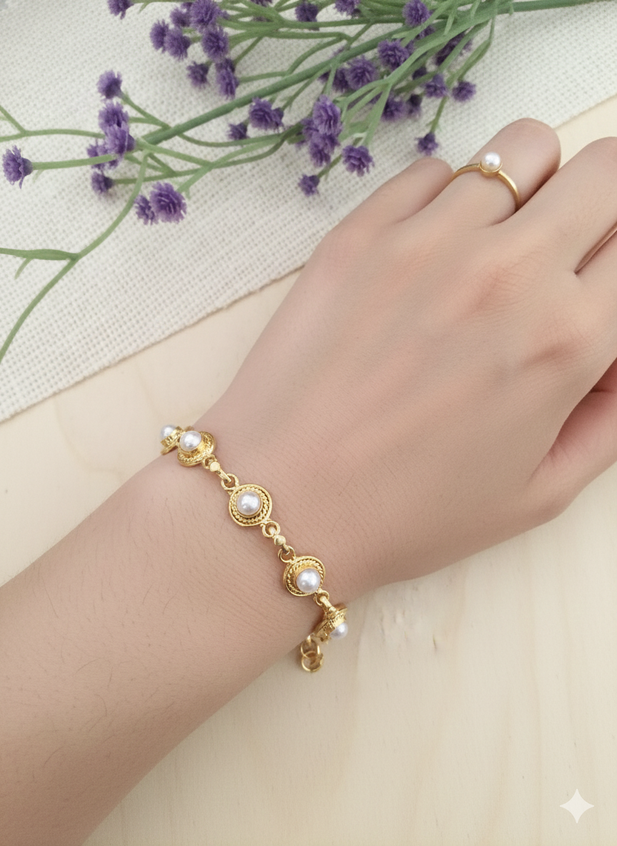 Classic Pearl Link Bracelet