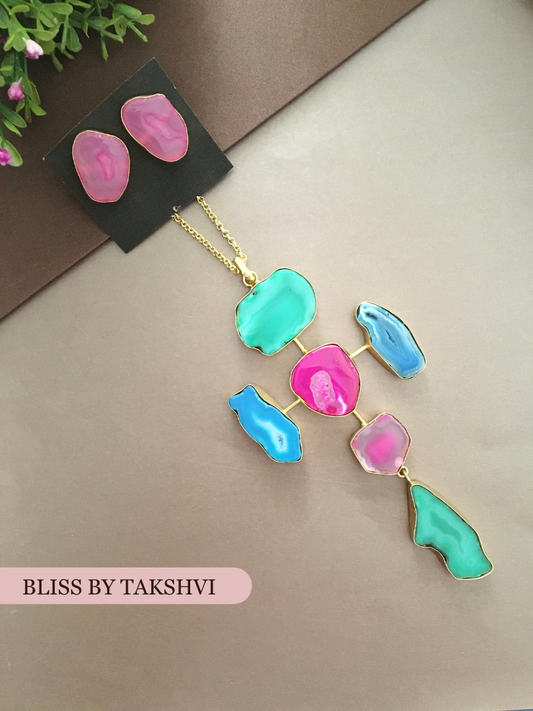 Saumya Multicoloured Chain Pendant Set