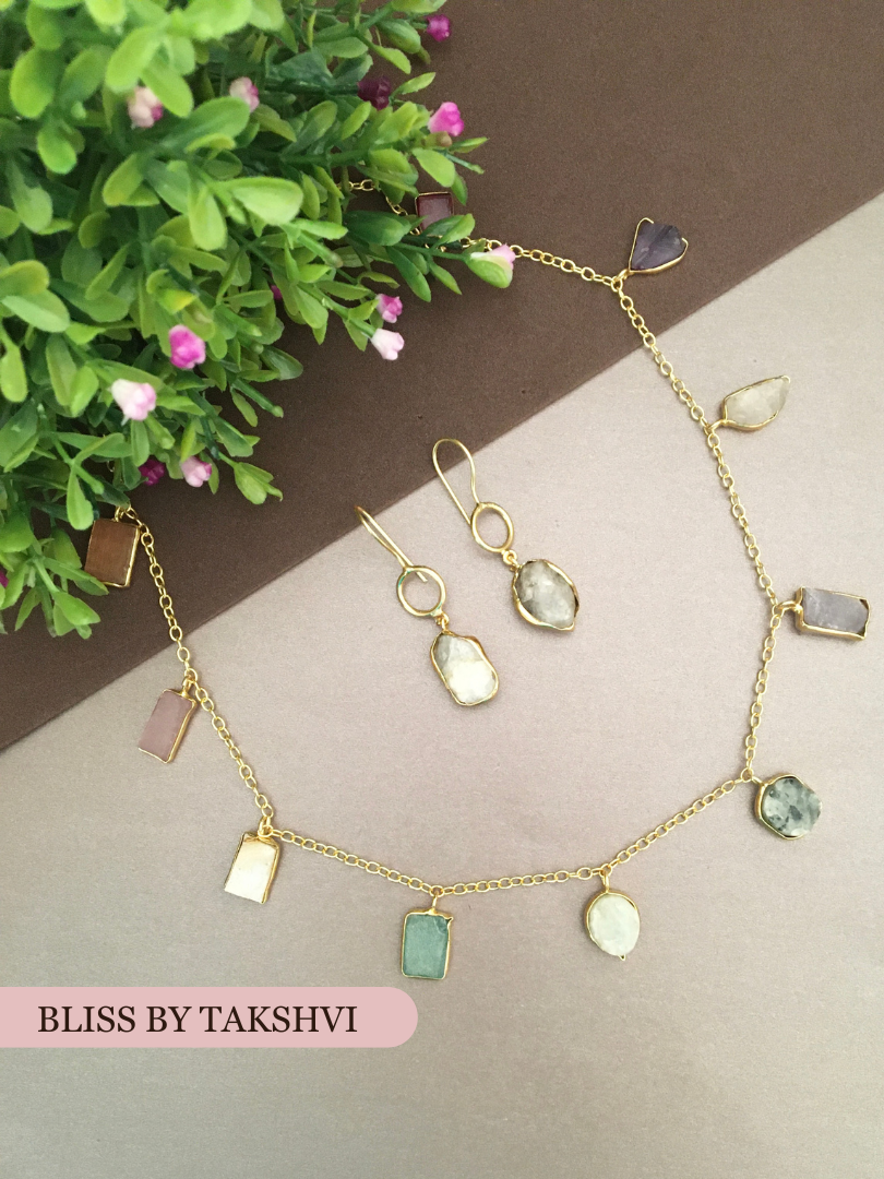 Golden Chain Raw Stone Chimes Necklace Set