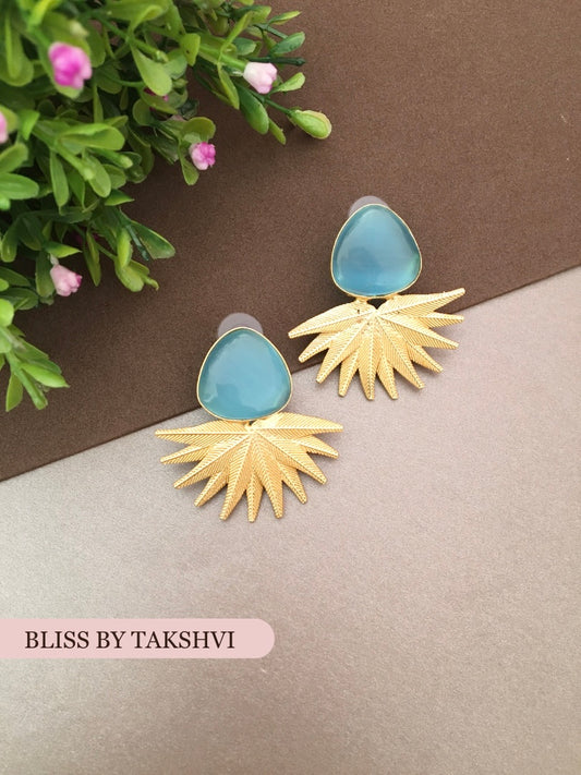 Zigyasa Golden Textured Pine Stud Earring