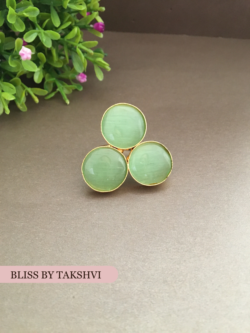 Rishu Three Stone Adjustable Ring