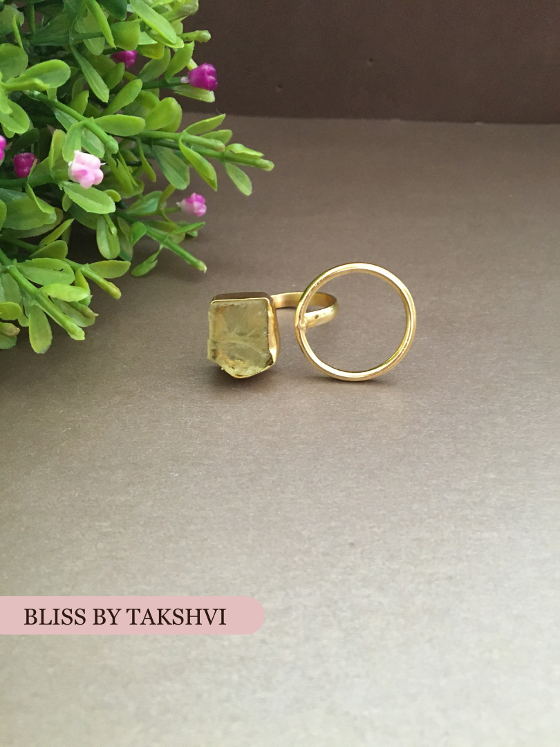 Golden Raw Stone Contemporary Finer Ring