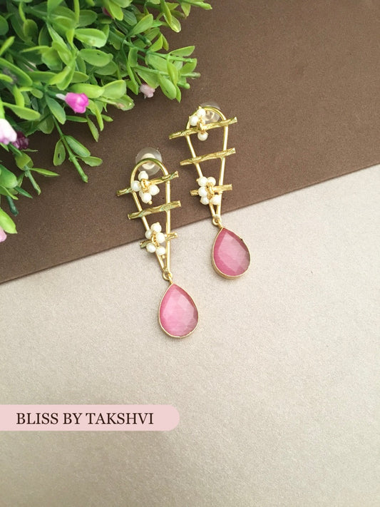 Teardrop Golden Cluster Pearl Earring