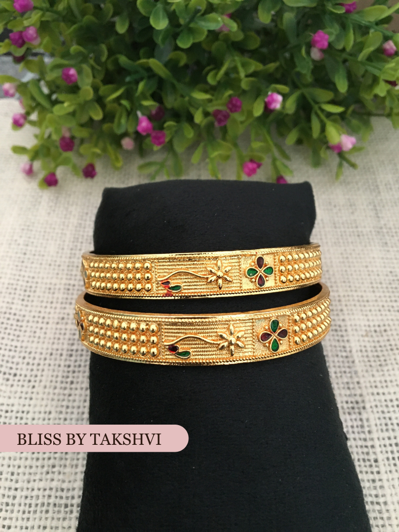 Anuja Golden Flower Bangles