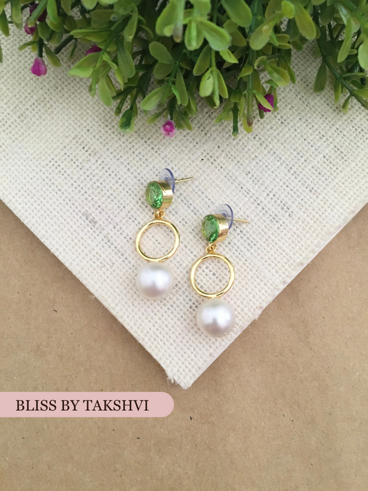 Nancy Glossy Stone Pearl Drop Earring