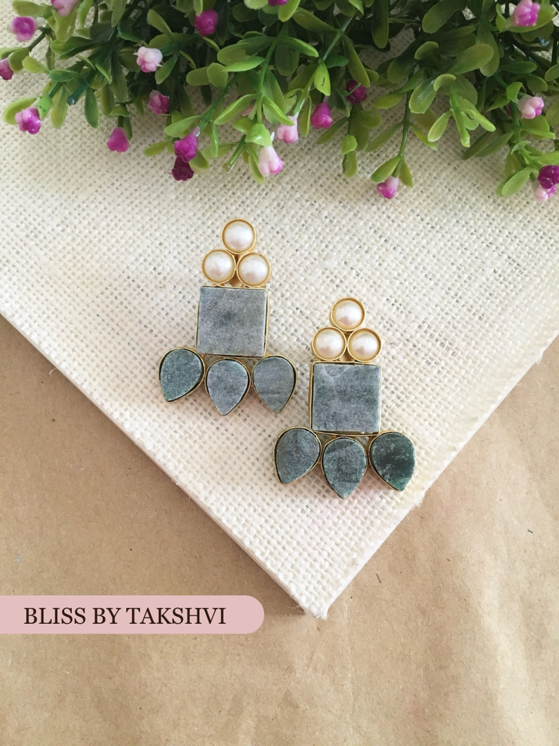 Amara Raw Stone Earring