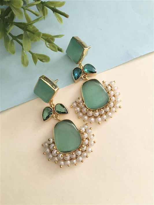 Sia Cluster Pearl Drop Earring