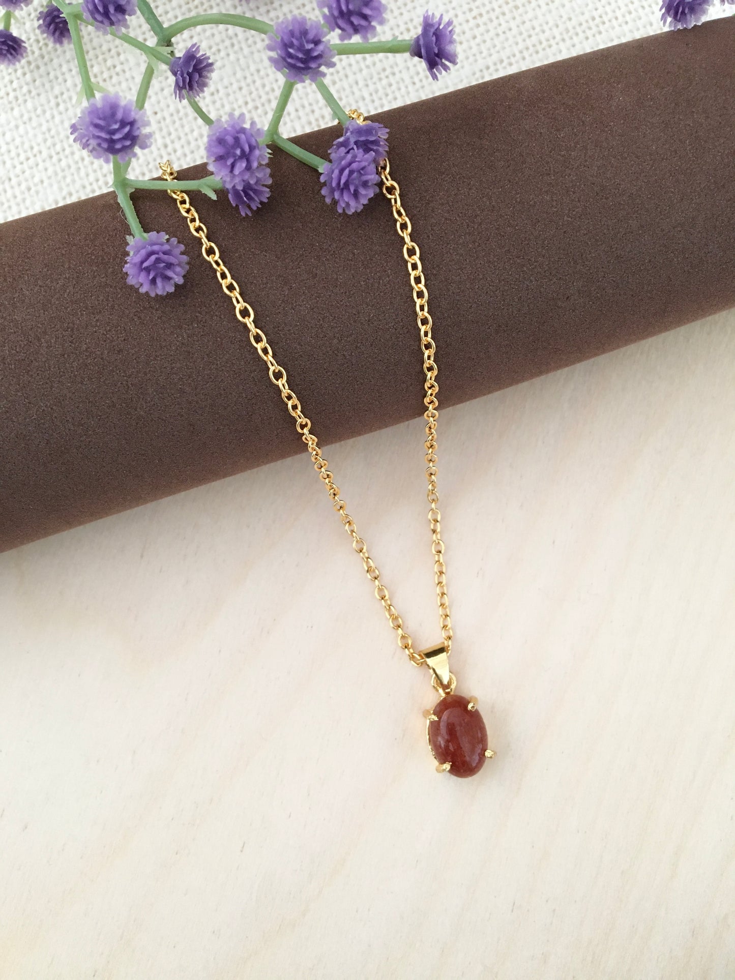 Oval Stone Pendant Necklace