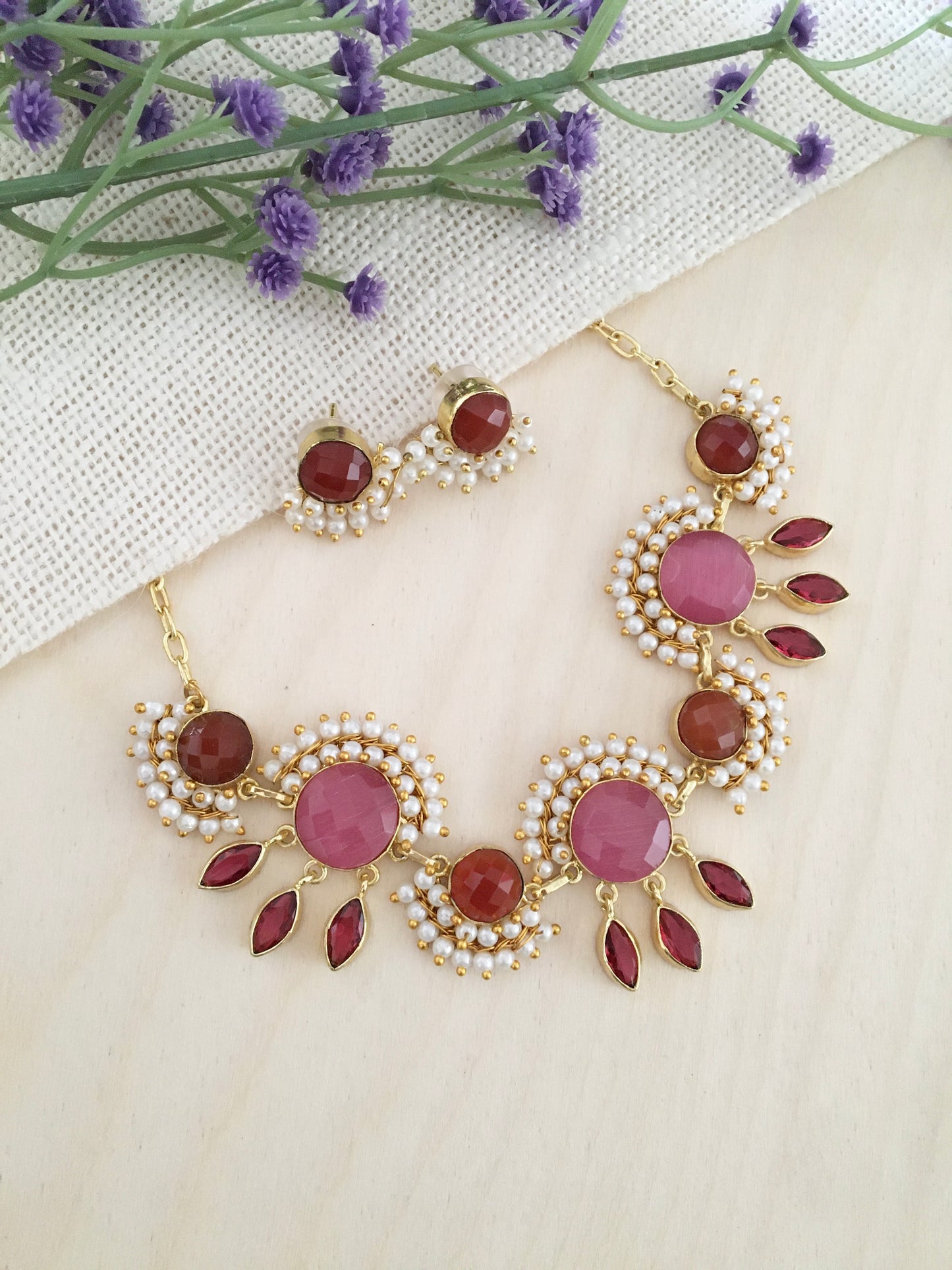 Modern Halo-Design Jewellery Set