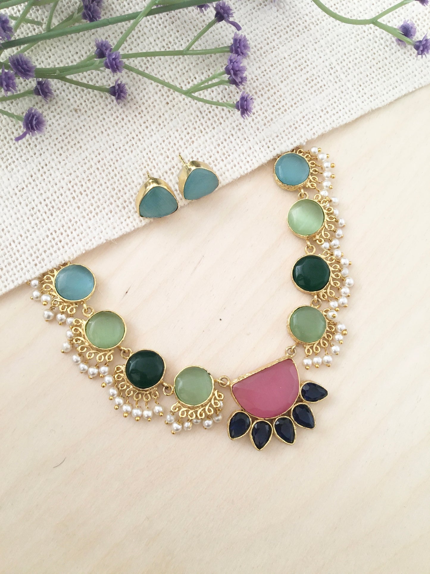 Elegant Pastel Pearl Necklace Set