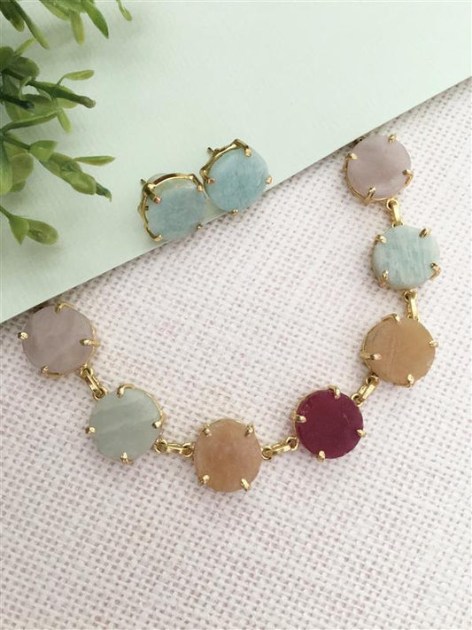 Parizay Raw Stone Claw Necklace