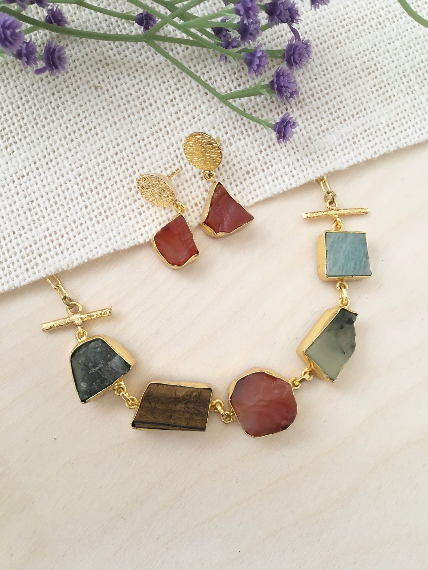 Samiksha Multicoloured 5 Stone Choker Set