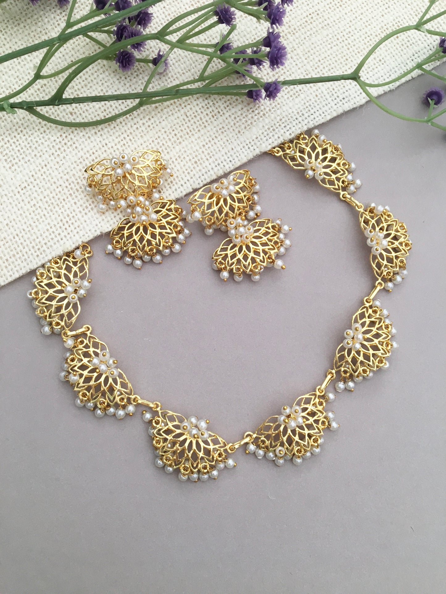 Gold Floral Pearl Choker Set
