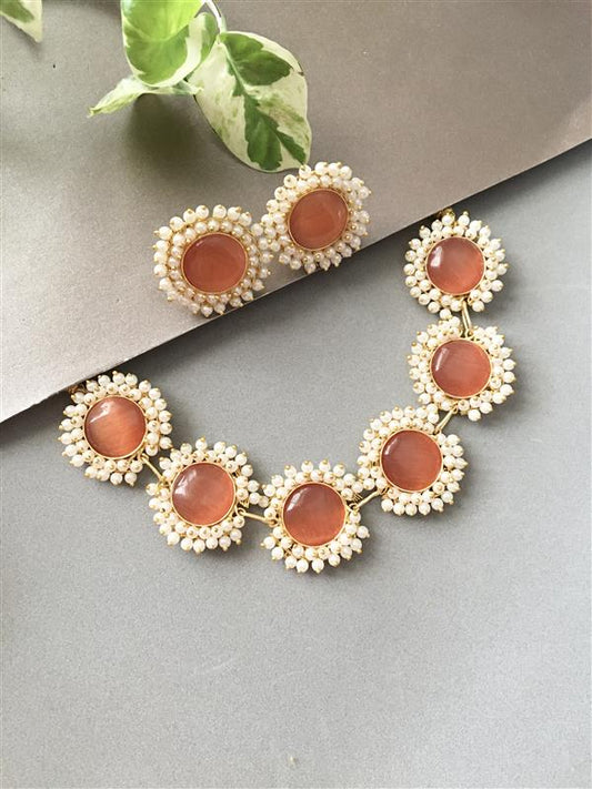 Glass Stone Cluster Pearl Choker Necklace