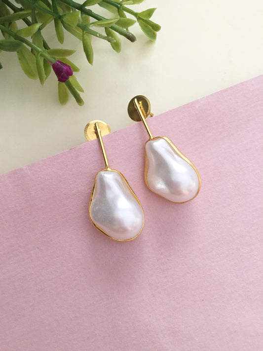 Revana Baroque Drop Earring