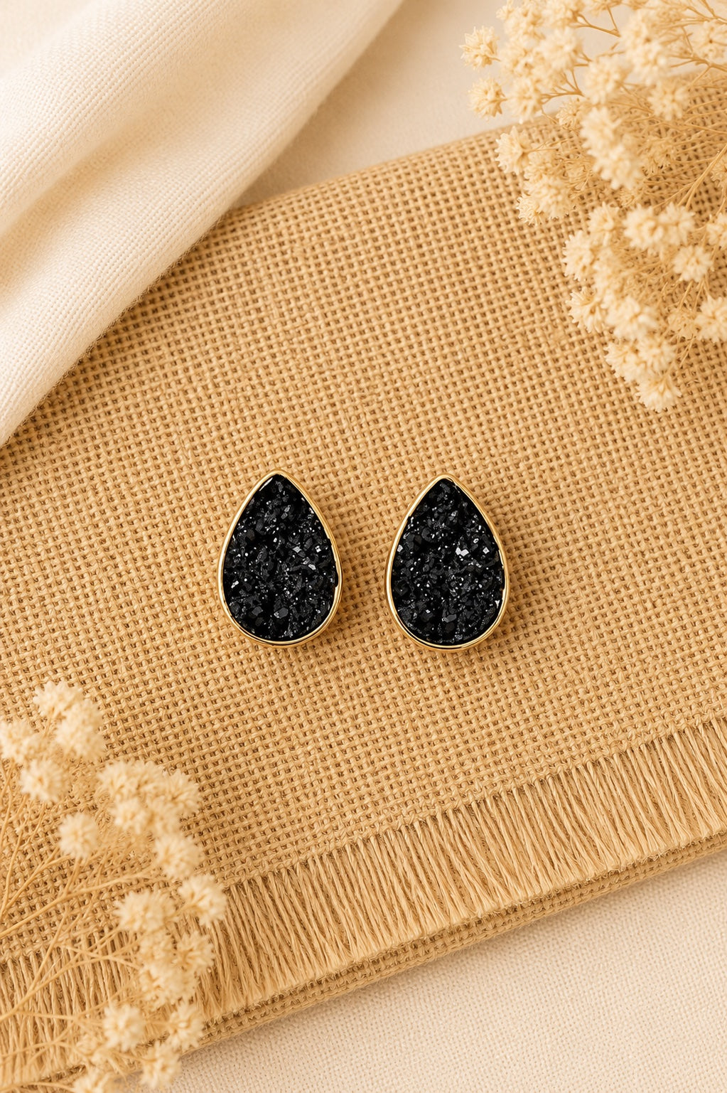 Ratriya Teardrop Stud Earrings