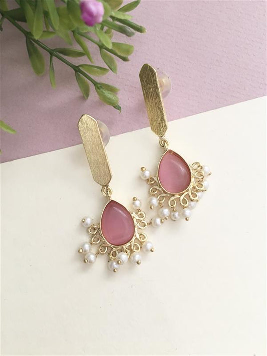 Gracia Glossy Cluster Pearl Hanging Earring