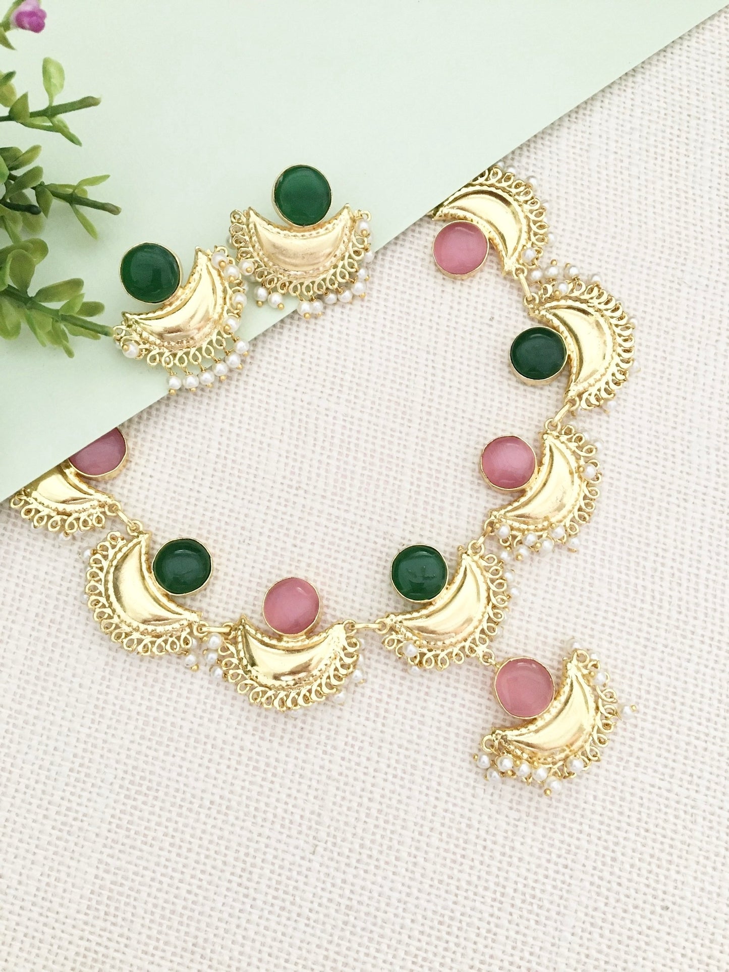 Elegant Crescent Stone Choker Necklace Set