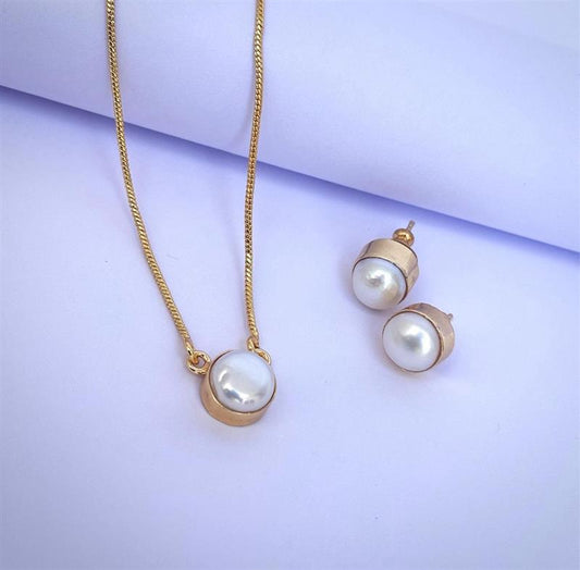 Fresh Water Real Studs With Pendant Chain Set