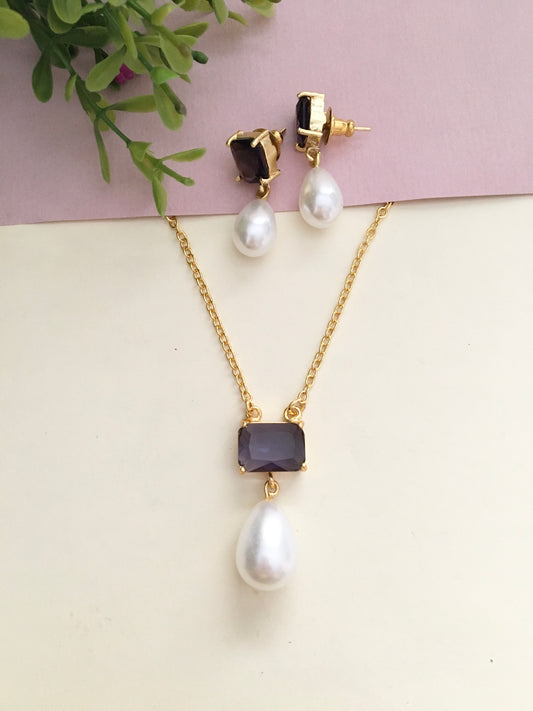 Glossy Stone Chain Pendant with Drop Earrings