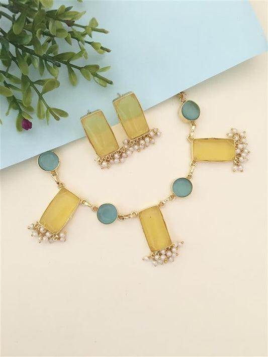 Priyal Glass Stone Choker Necklace Set