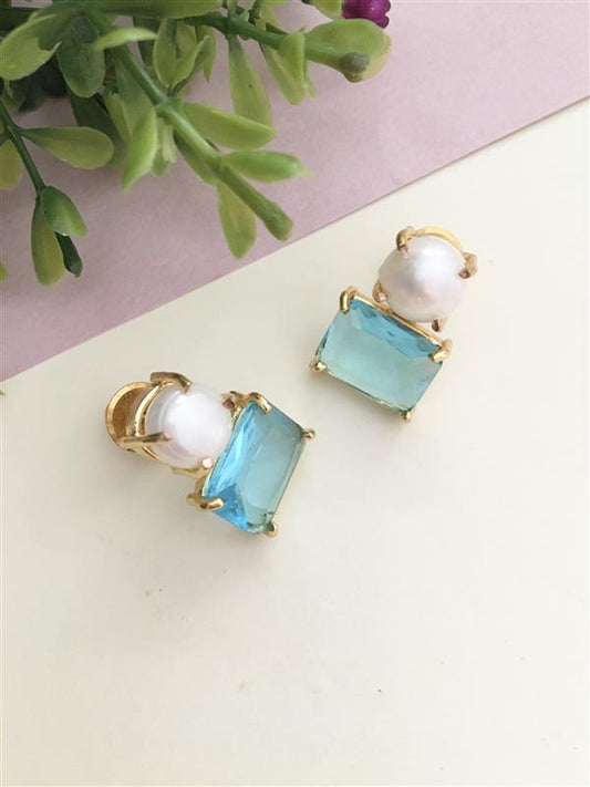 Golden Cut Stone Pearl Stud Earring