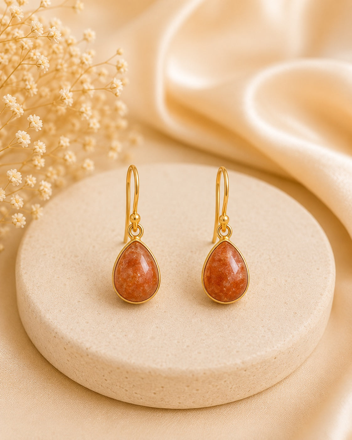 Belleza Stud Earrings