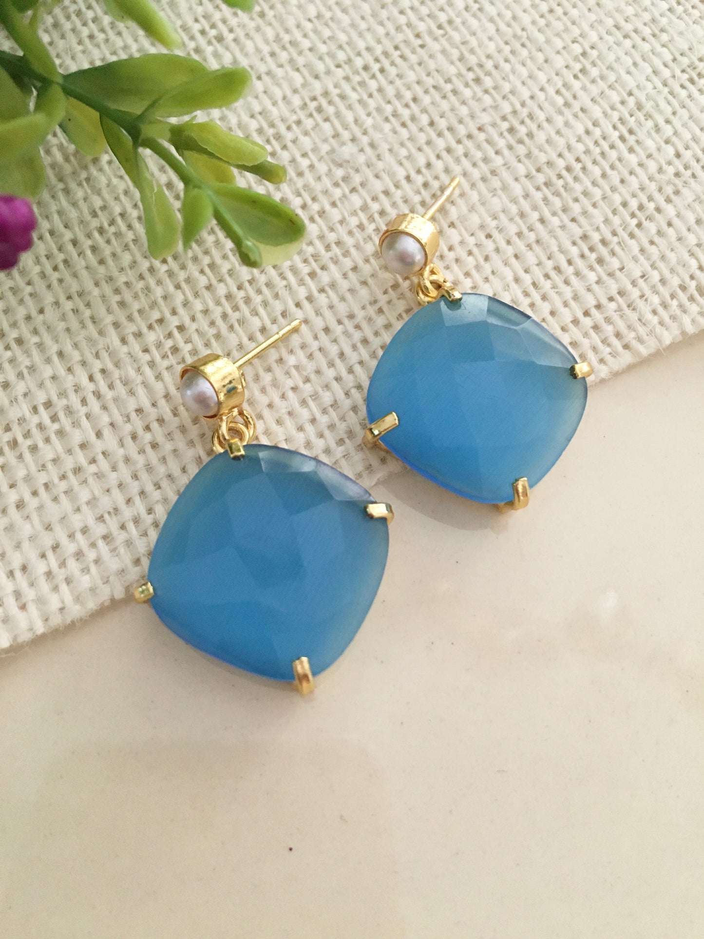 Blue Square Pearl Drops