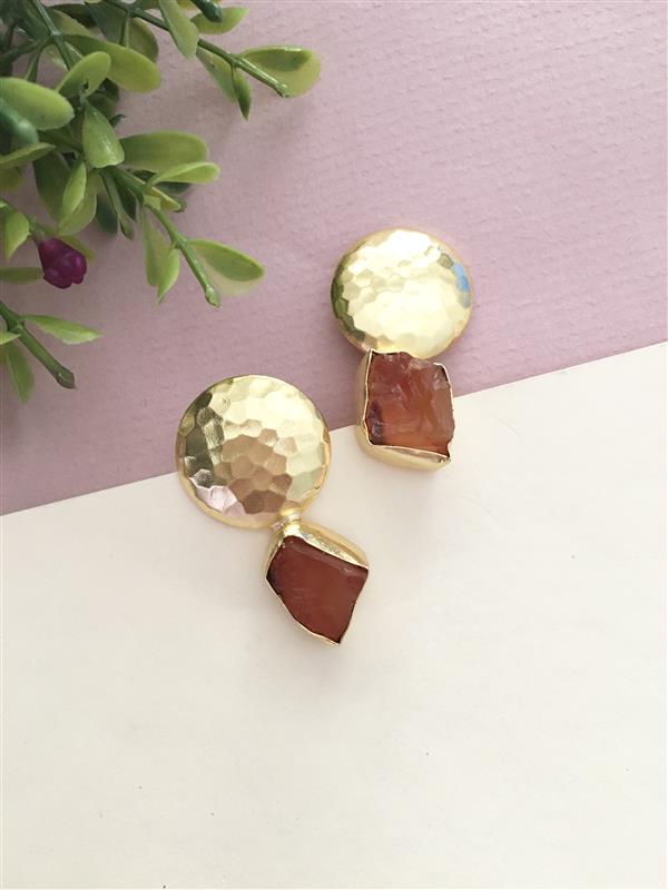 Rough Stone Round Hammered Stud Earring
