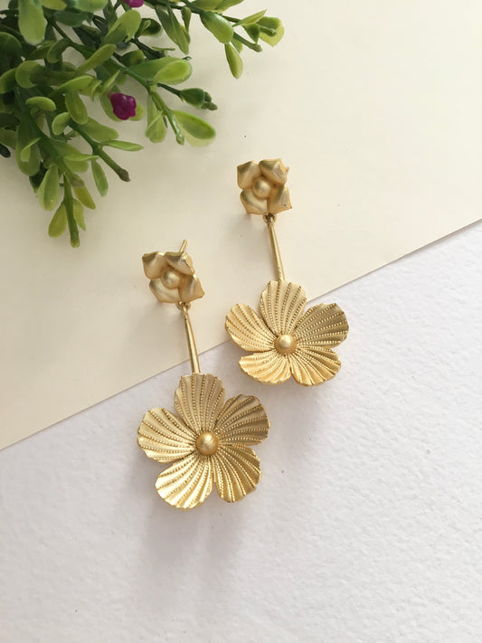 Kia Flower Drop Earring