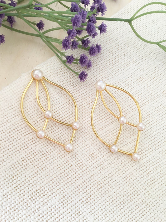 Lustrous Pearl Outline Earrings