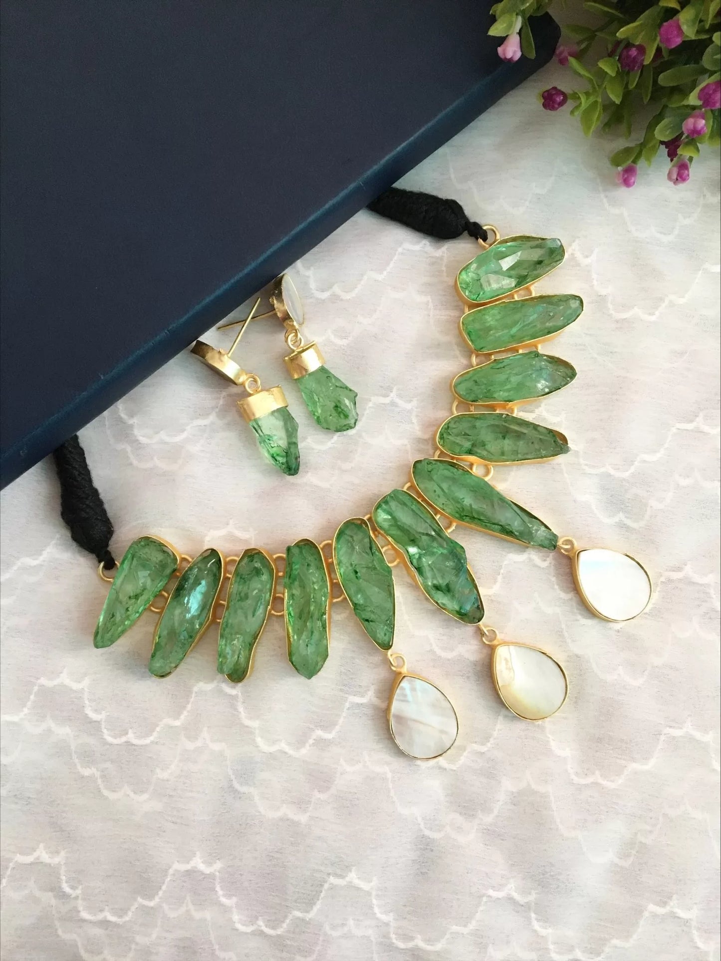 Rafia Crystal Stone Necklace Set