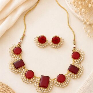 Brass-Plated Handcrafted Necklace – Maroon